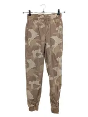 Vorschaubild 1 von Damen Jogginghose High Rise Camouflage Beige Gr. XS