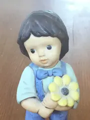 Vorschaubild 2 von Nina Marco Dekofigur Junge Blume Porzellan Klassisch Blau 14cm