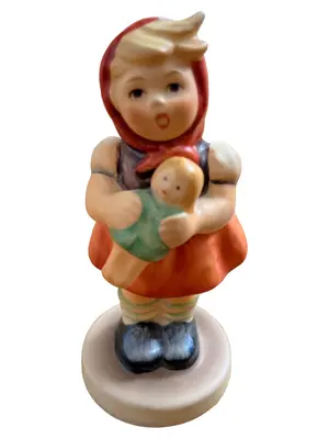 GOEBEL Künstlerpuppe