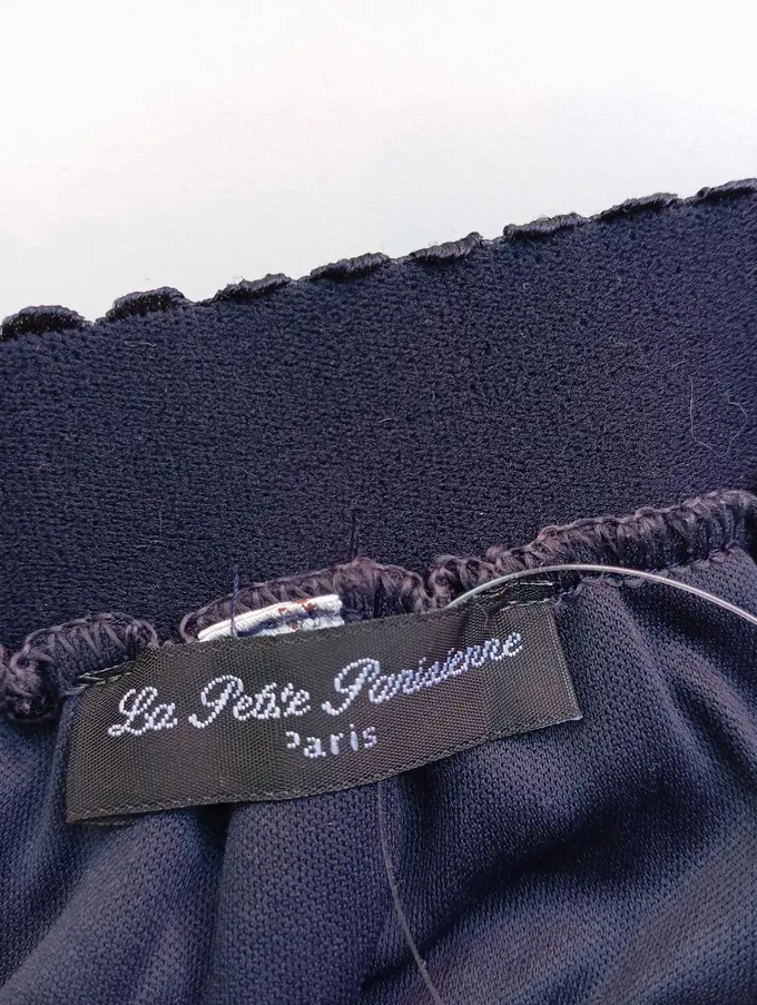 LA PETITE PARISIENNE A-Linienrock Bild 3