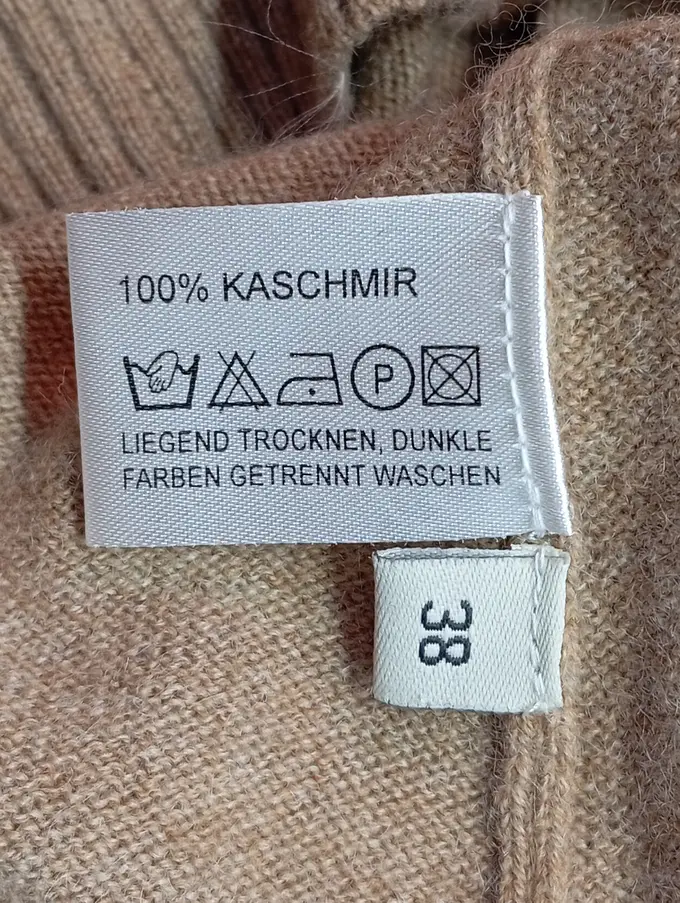DAKS Pullunder Bild 4