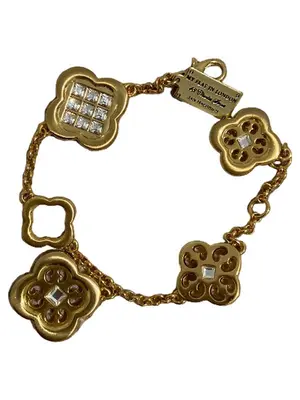 MY FLAT IN LONDON Armband