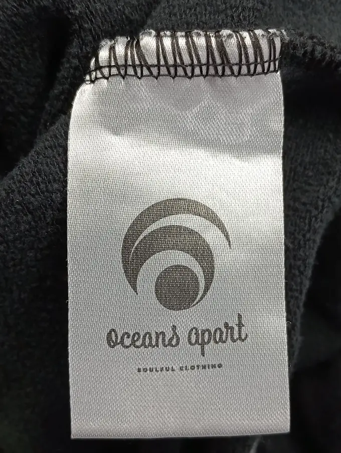 OCEANS APART Kapuzenpullover Bild 4