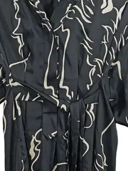 Vorschaubild 4 von Damen Wickelkleid Gr. S Schwarz Weiß gemustert Freizeitkleid