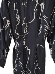 Vorschaubild 7 von Damen Wickelkleid Gr. S Schwarz Weiß gemustert Freizeitkleid