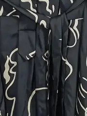 Vorschaubild 5 von Damen Wickelkleid Gr. S Schwarz Weiß gemustert Freizeitkleid