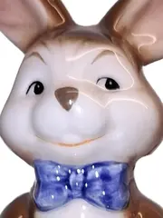 Vorschaubild 2 von Osterhase auf Ei Porzellan Dekofigur Mehrfarbig Nostalgisch 16cm