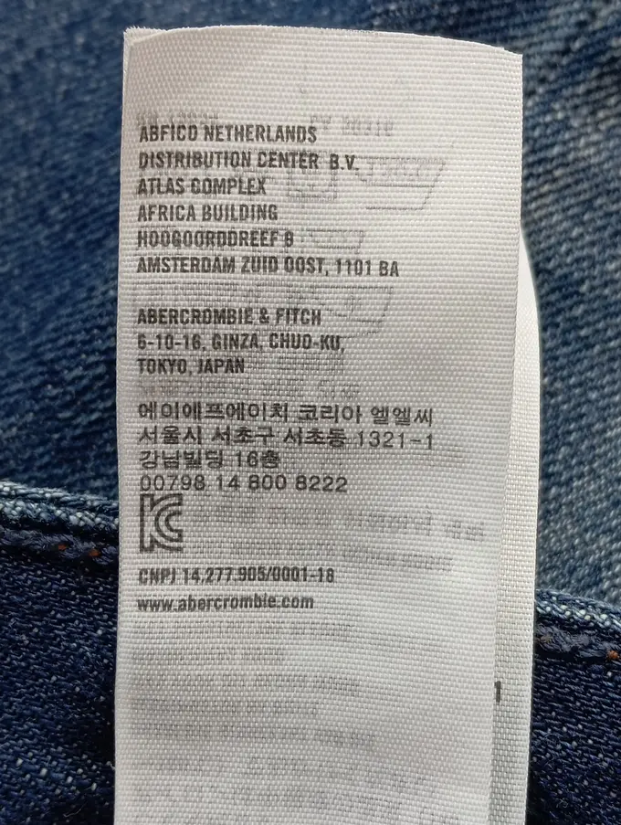 ABERCROMBIE & FITCH Destroyed Jeans Bild 5