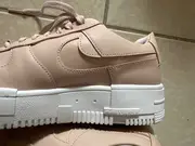 Vorschaubild 4 von Air Force 1 Pixel Damen Sneaker low Rosa Gr. 40 Casual