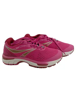 ISA TRAESKO Sportschuhe