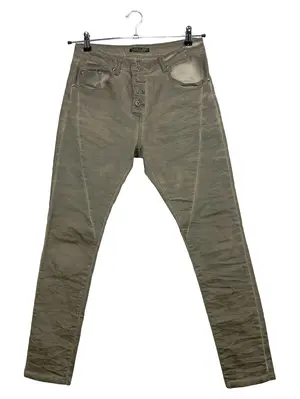 BLACK KAVIAR Destroyed Jeans