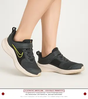NIKE Sportschuhe