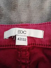 Vorschaubild 2 von EDC Damen Jeans Regular Fit Größe 42 Rot Casual