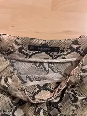 Vorschaubild 3 von Basic Damen Minirock Schlangenmuster Beige Gr. XS Animal Print