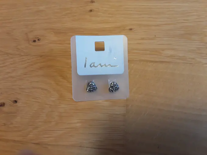 I AM Ohrstecker Bild 2