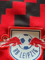 Vorschaubild 2 von RB Leipzig Fußball Trikot Herren Rot Schwarz Muster Gr. 50/L