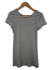 Vorschaubild 1 von T-Shirt Kleid Mädchen Gr. 176 Grau Gestreift Freizeit Minikleid