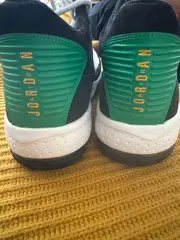 Vorschaubild 7 von Jordan Max Aura Sneaker Herren Gr. 43 Schwarz Weiß Grün Basketball