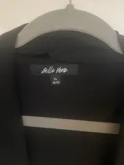 Vorschaubild 2 von Belle Vere Damen Wickelbluse Schwarz Elegant Gr. XL 42 Raffungen