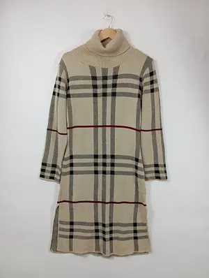 GLAMOROUS Strickkleid