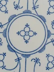 Vorschaubild 2 von Porzellan Teller Zwiebelmuster Blau Weiß Bavaria Germany 19cm