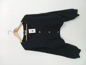 CHLOÉ B X NAKD Strickjacke