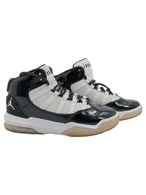 NIKE Basketballschuhe