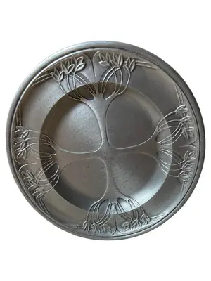 LES PLAINES DES HOSTAINIERS Essteller