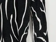 Vorschaubild 4 von Damen Pullover mit Blumenmuster Gr. 38/M Mehrfarbig Modern