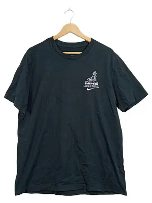 NIKE T-Shirt