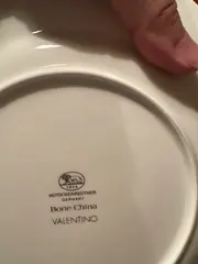 Vorschaubild 3 von Valentino Essteller Bone China 26cm Weiß Gold Elegant