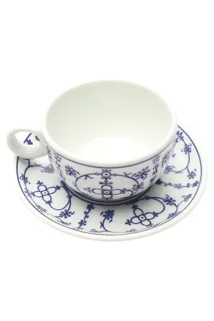 SCHÖNWALD PORZELLAN Tasse und Unterteller