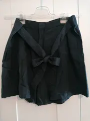 Vorschaubild 3 von Damen Shorts Gr. 42 Schwarz High-Waist Bundfalten Schleife Casual