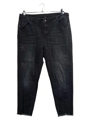 RABE Destroyed Jeans