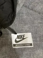 Vorschaubild 4 von Herren Windjacke Jacke mit Kapuze Gr. 46/S Schwarz Grau Sportlich