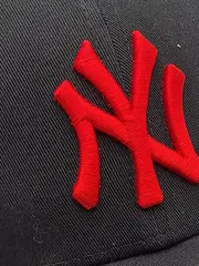 Vorschaubild 2 von 9FORTY Cap Yankees Logo Stickerei Schwarz UNI Herren