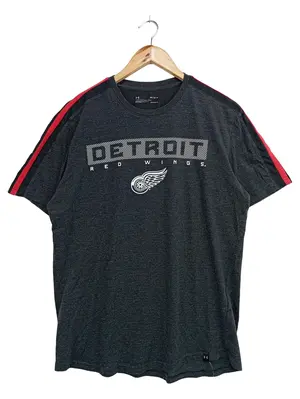 UNDER ARMOUR T-Shirt