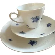 Vorschaubild 1 von Sammelgedeck Kaffeetasse Untertasse Kuchenteller Blumenmuster
