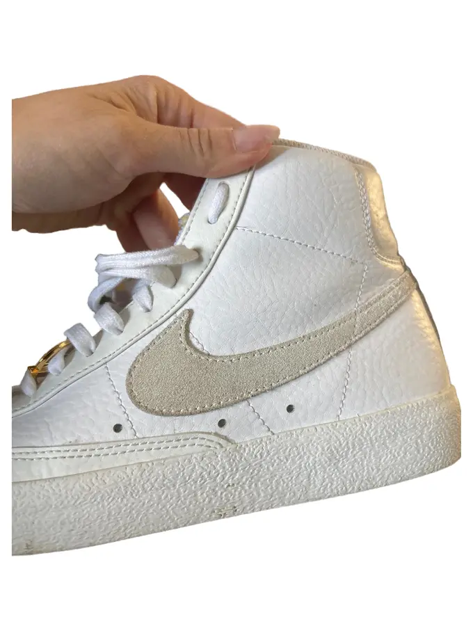 NIKE Sneaker high Bild 2