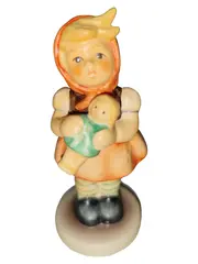 Vorschaubild 1 von Dekofigur Mädchen mit Puppe Klassisch Mehrfarbig Porzellan 8cm