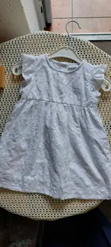 Vorschaubild 3 von Sommerkleid Gr. 80 Blumenmuster Rüschen Weiß Mädchen Freizeit