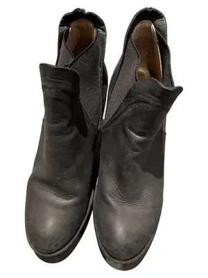 UNISA Stiefelette