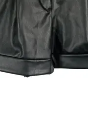 Vorschaubild 5 von Damen Shorts S Schwarz High-Waist Bundfalten Kunstleder