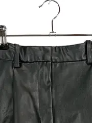 Vorschaubild 2 von Damen Shorts S Schwarz High-Waist Bundfalten Kunstleder