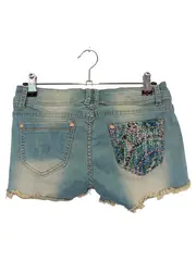 Vorschaubild MONDAY Shorts 2