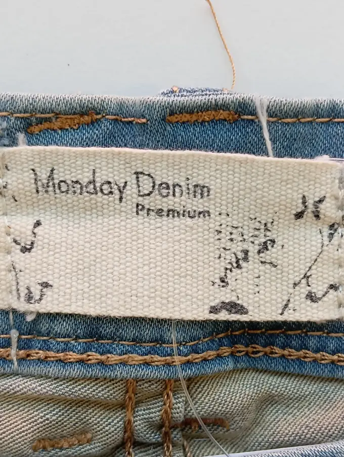 MONDAY Shorts Bild 3