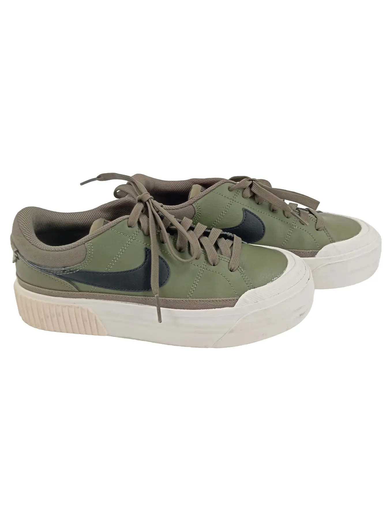NIKE Damen Sneaker low Gr. 38 Grün Sportlich Casual Schuhe