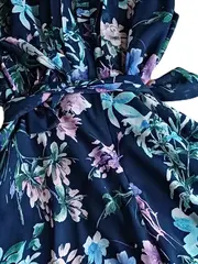 Vorschaubild 4 von Damen Wickelkleid Gr. 36/S Blau Blumenmuster Romantisch