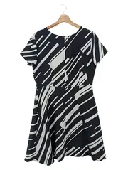 Vorschaubild 2 von Damen Freizeitkleid Gr. 40/L Mehrfarbig Abstrakt Modern