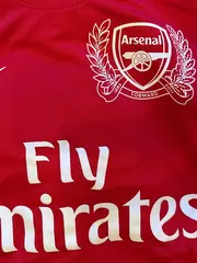 Vorschaubild 3 von Arsenal FC 125th Anniversary Trikot Herren S Rot Kurzarm Polyester